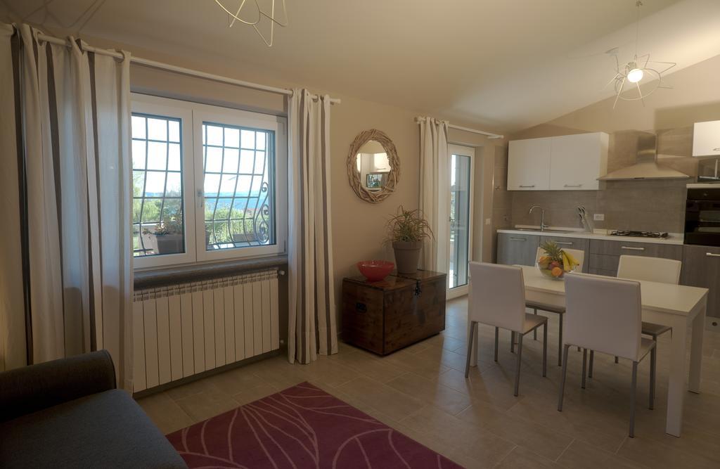 Casa Vacanze I Melograni Trevignano Romano Room photo